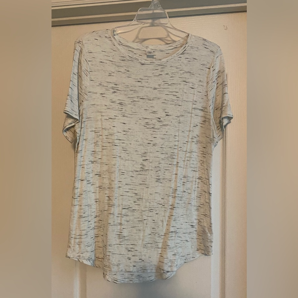 Old Navy Luxe White and Black Speckled Tee